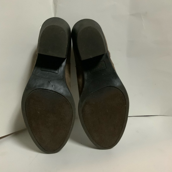 Boots - Picture 8 of 8